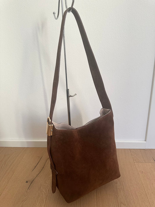 CAMILLA- suede bucket