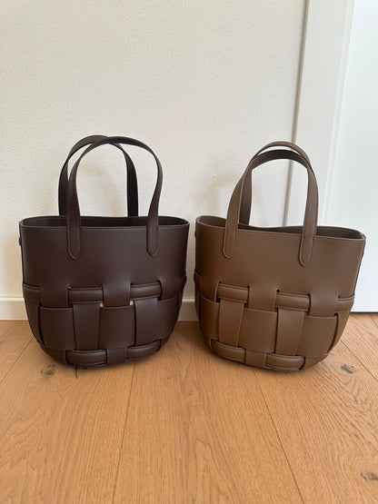 EVELINA- woven bucket