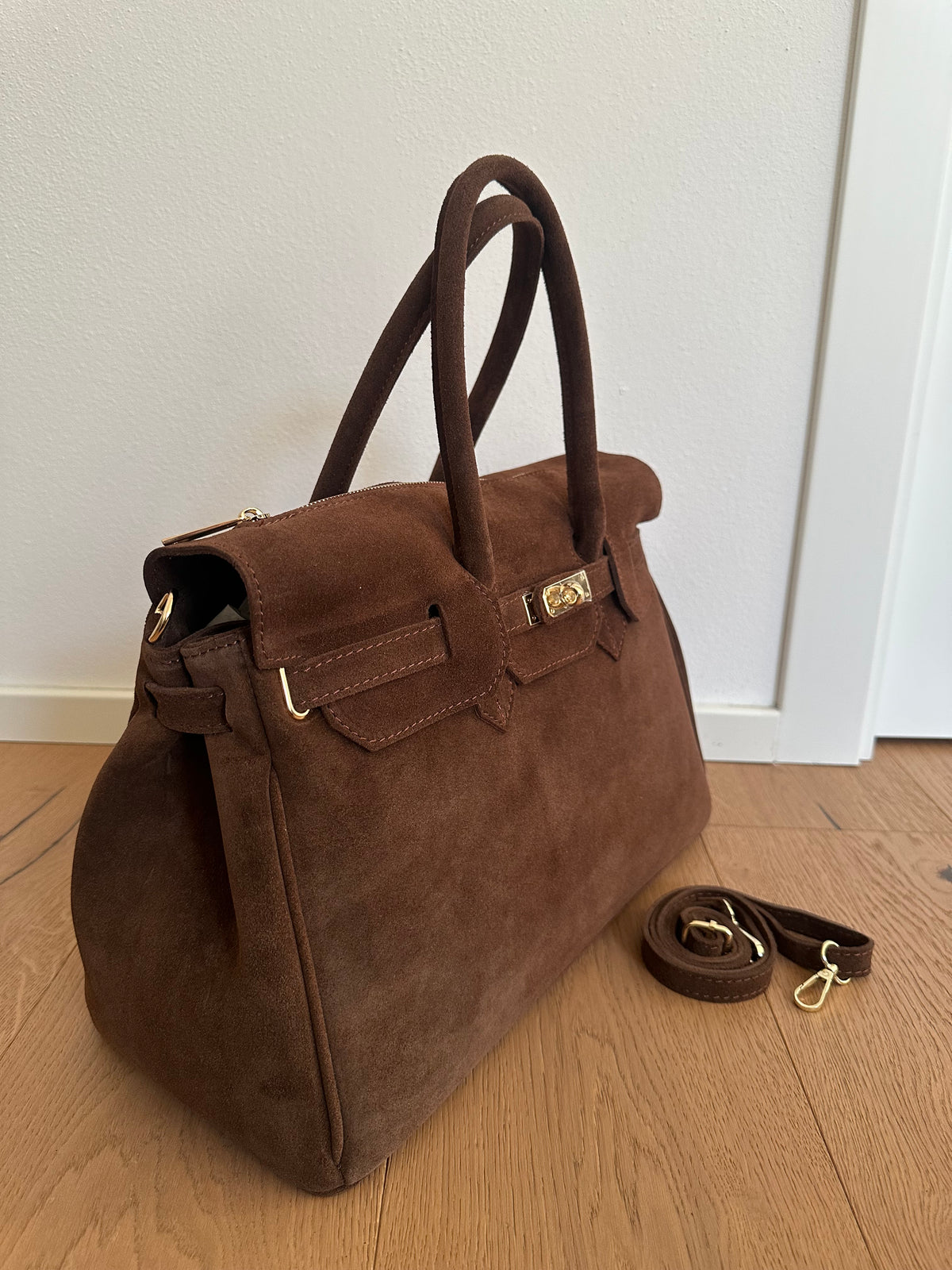CHARLOTTE LARGE suede- con tracolla
