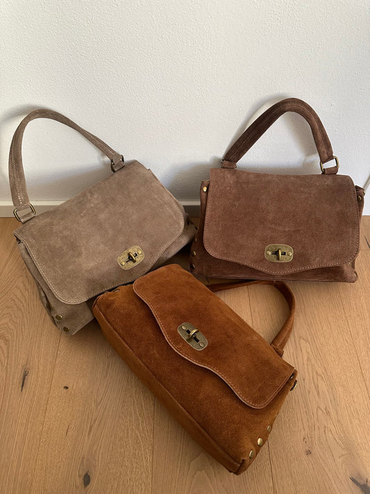 ANNIE POSTINA- suede