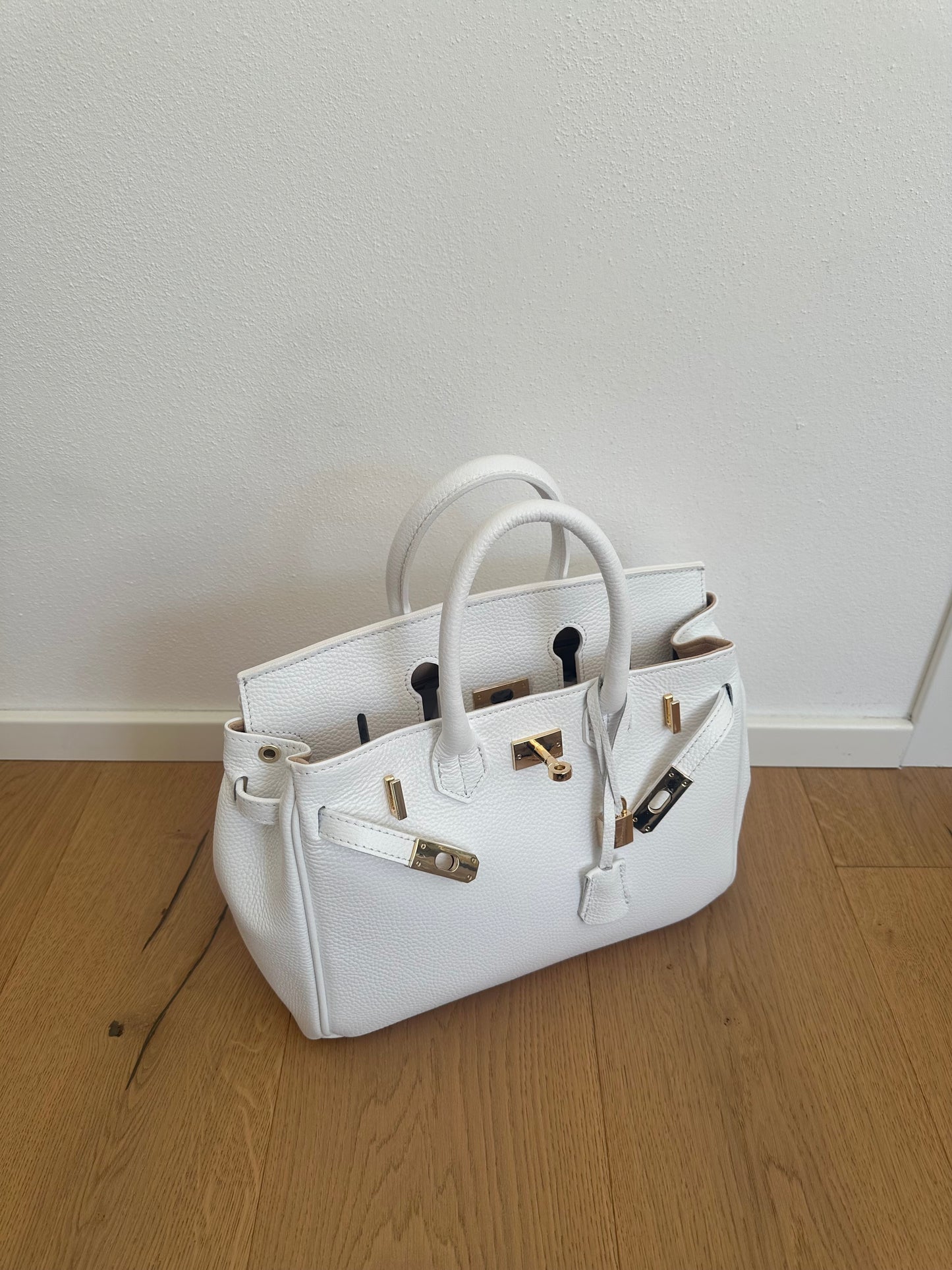 VIVIANNE MEDIUM- handbag