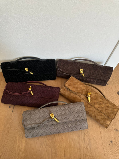 KNOT CLUTCH - suede