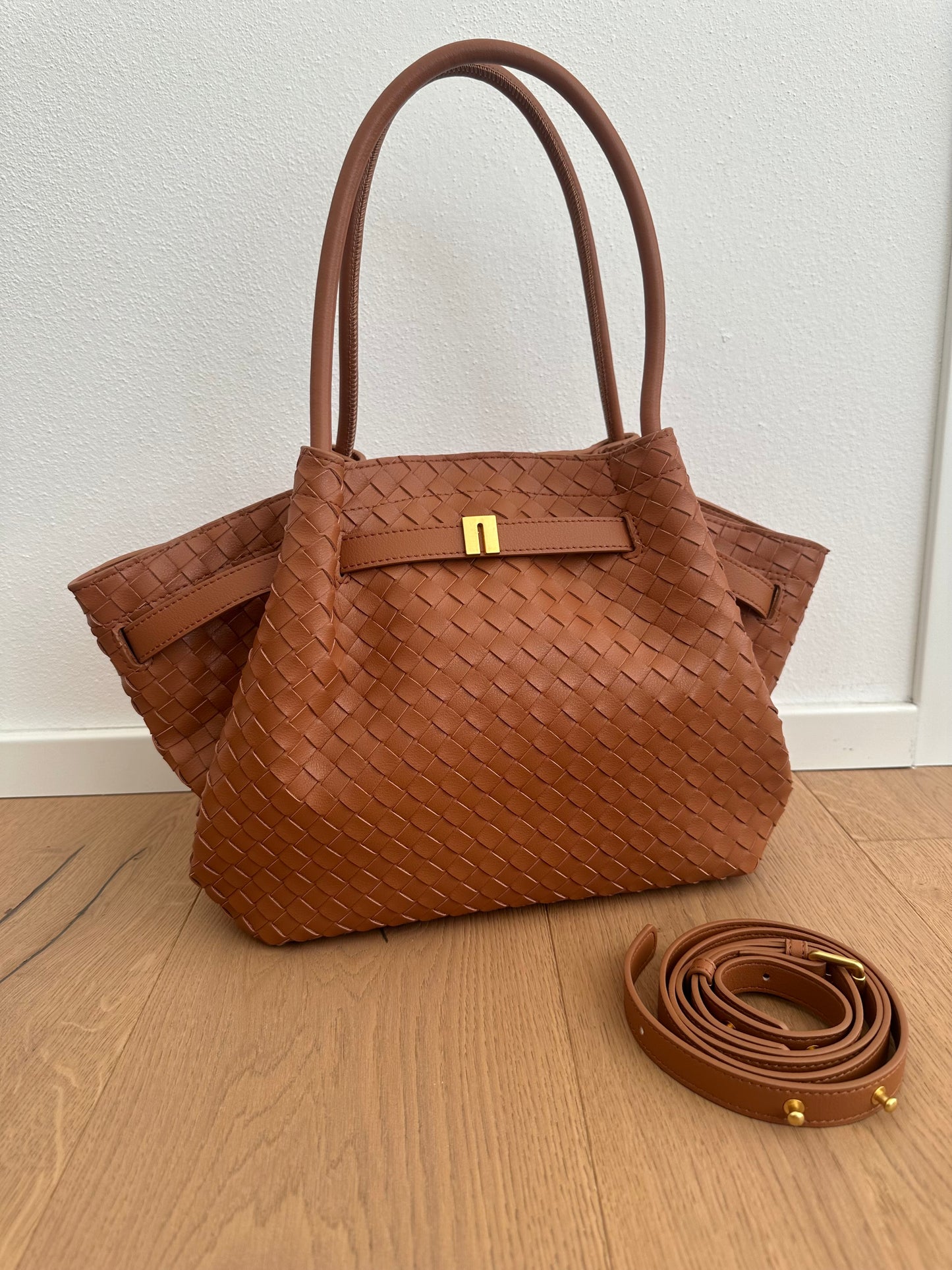 CAROL- woven shoulder bag