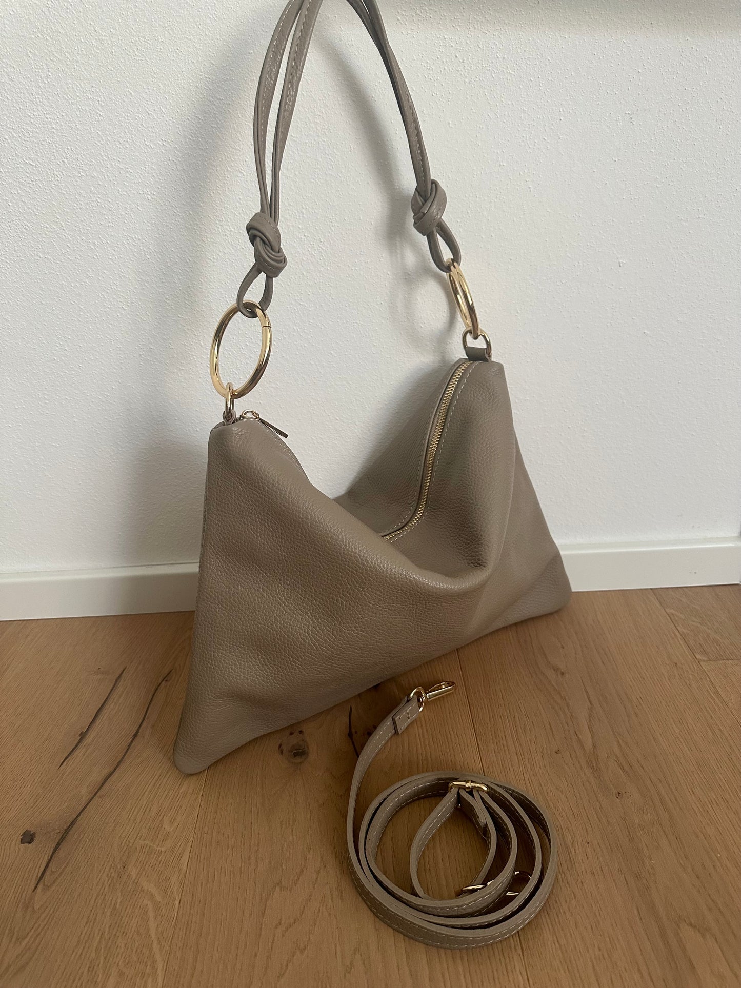SAM - Real leather