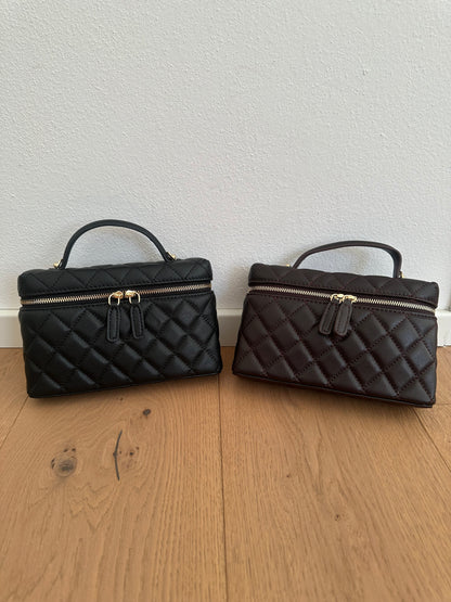 LUSY- vanity case con catena