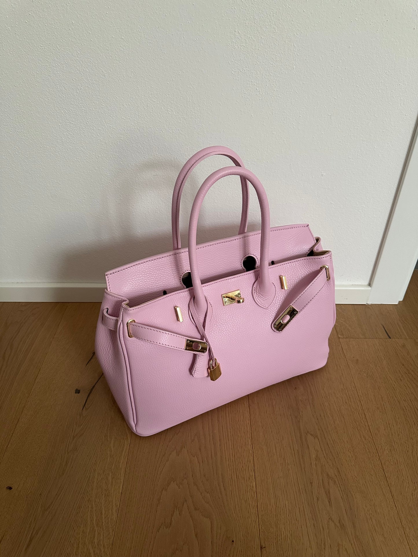 VIVIANNE LARGE- handbag