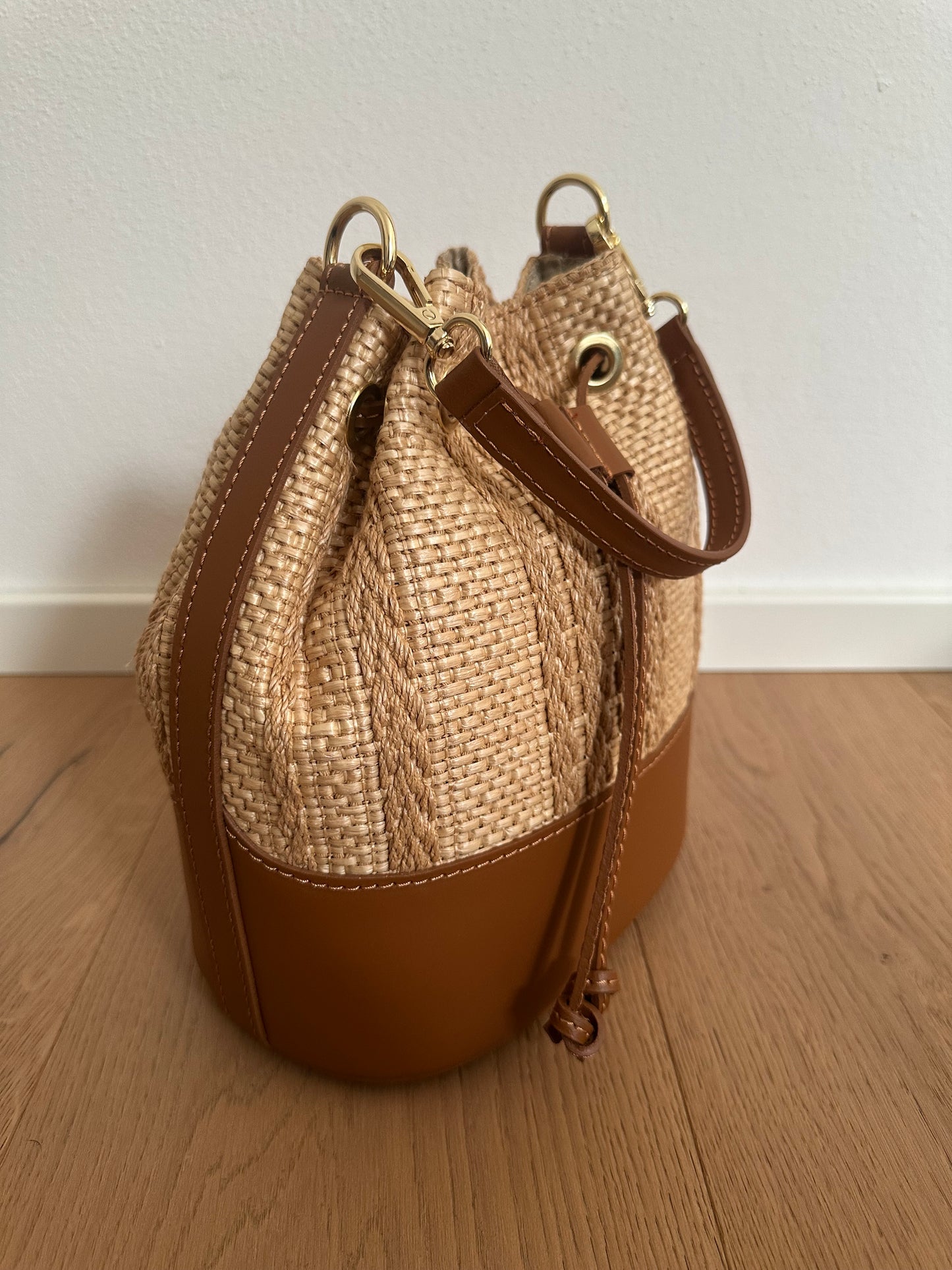 MISS BUCKET ESPECIAL - rafia