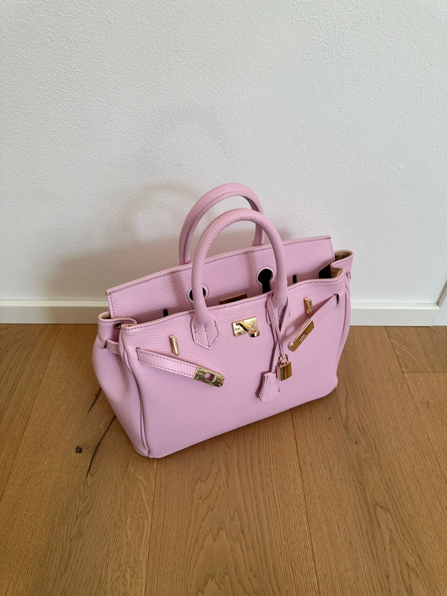 VIVIANNE MEDIUM- handbag