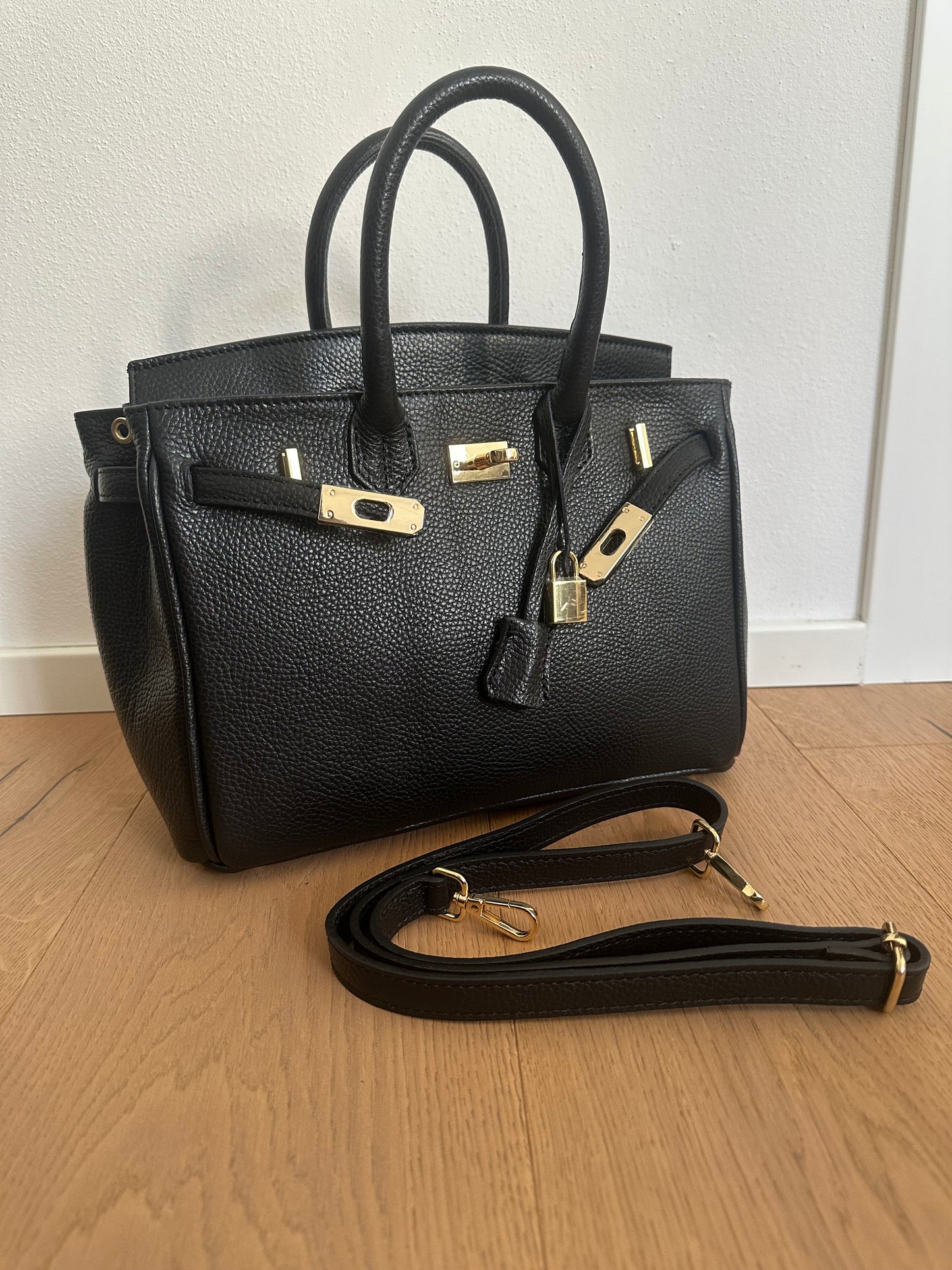 VIVIANNE MEDIUM- handbag