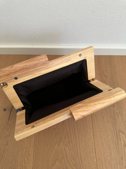 TINA clutch - rafia e legno
