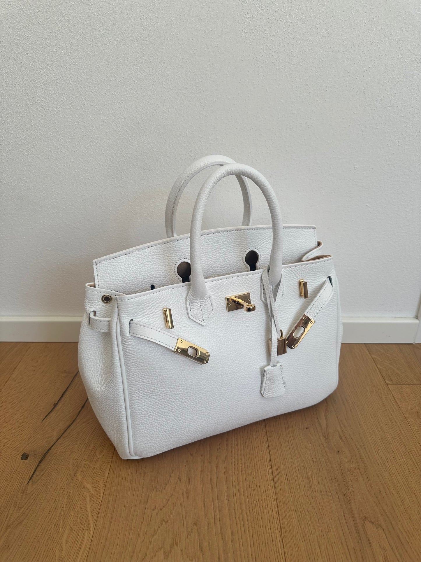 VIVIANNE MEDIUM- handbag