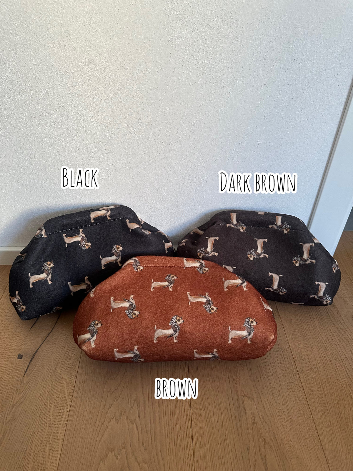 POCHETTE BASSOTTO- tracolla a catena