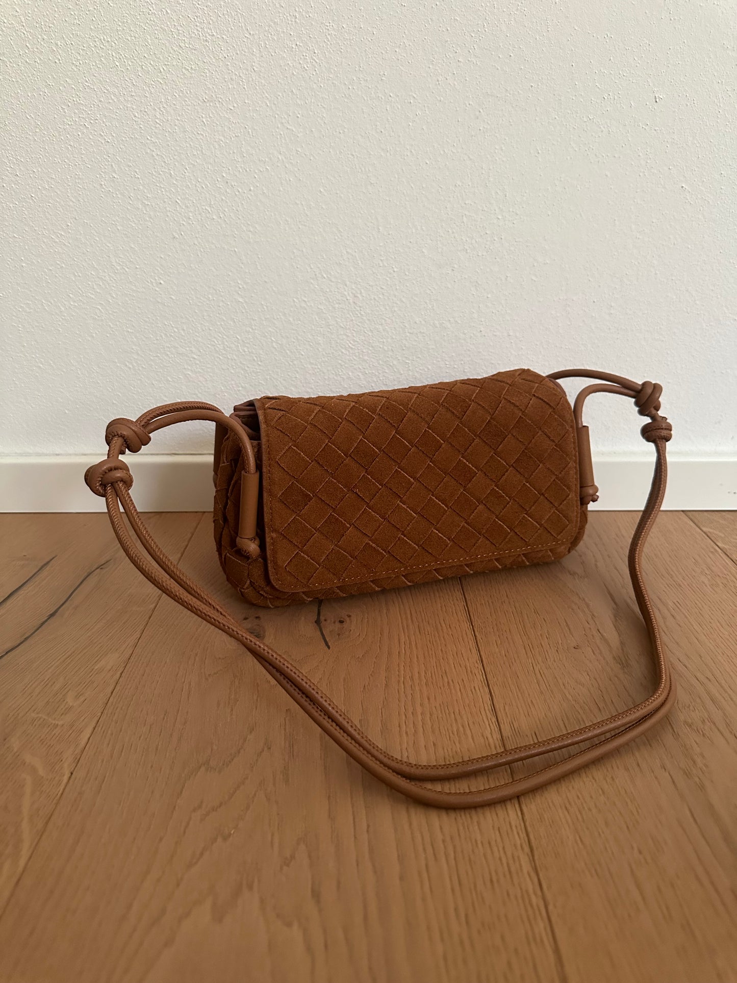 NORA camoscio- pelle intrecciata