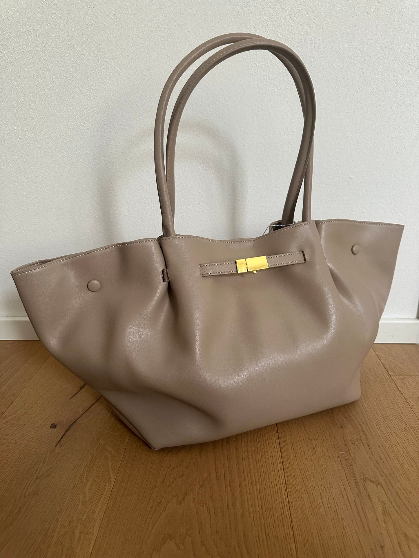 CHRISTIN LARGE- shoulder