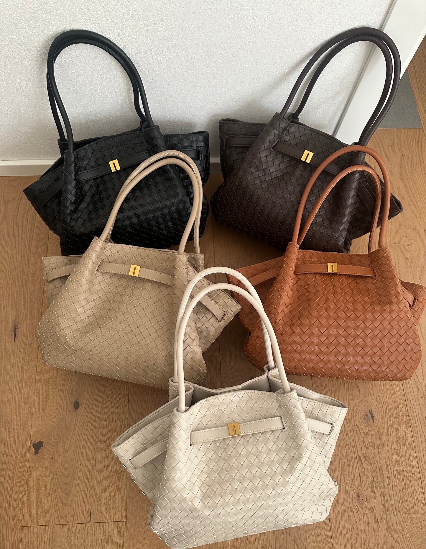 CAROL- woven shoulder bag