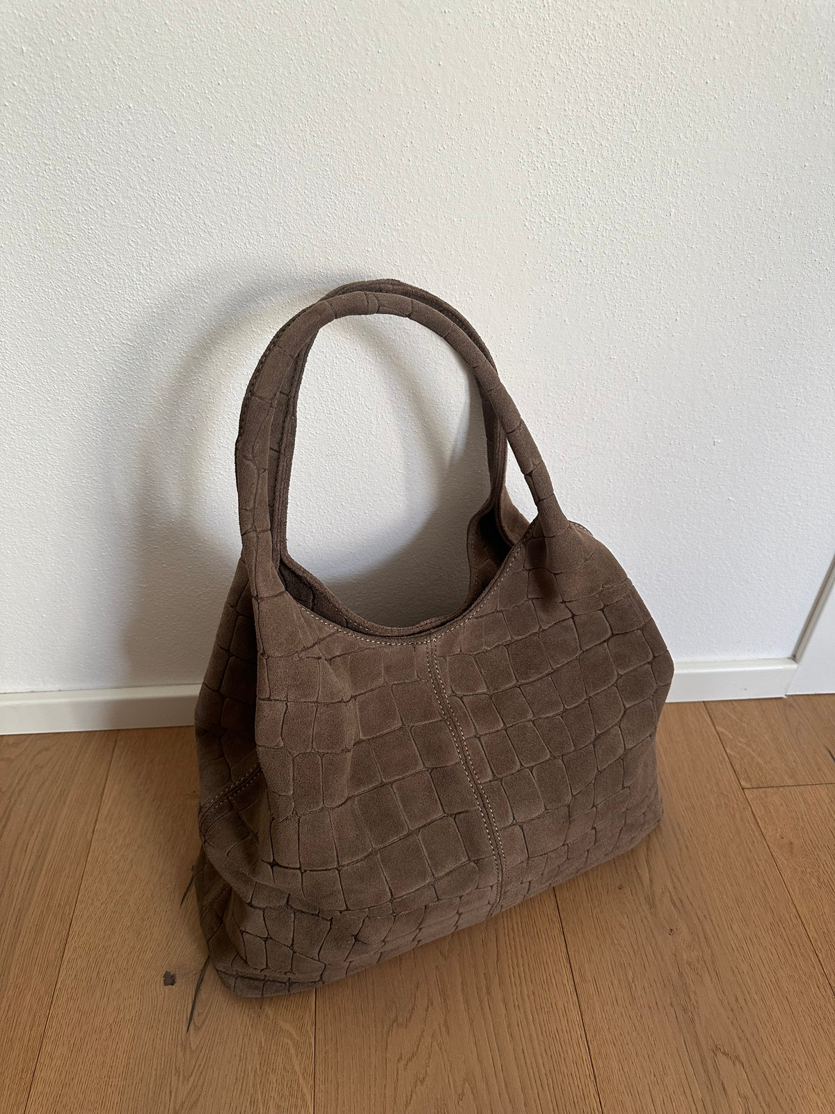 THEA - suede stampa coccodrillo