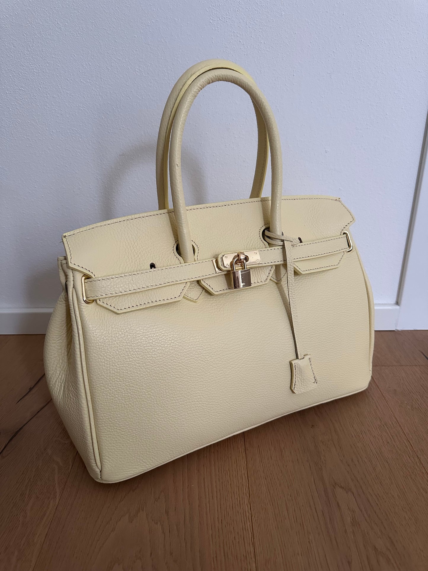 VIVIANNE LARGE- handbag