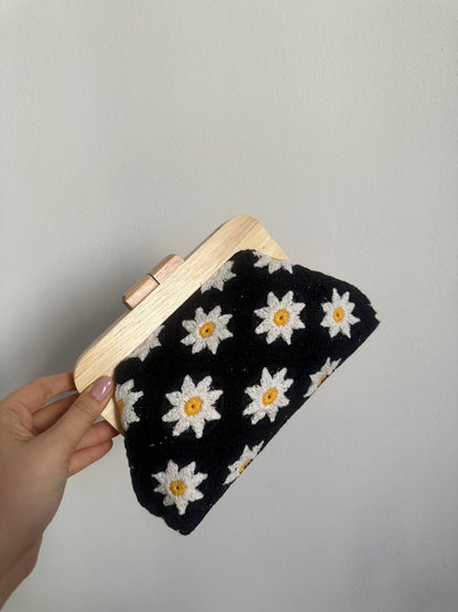 HANA clutch - rafia e ricamo