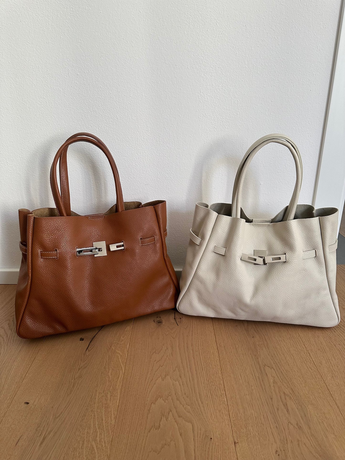 KARINA LARGE- vera pelle