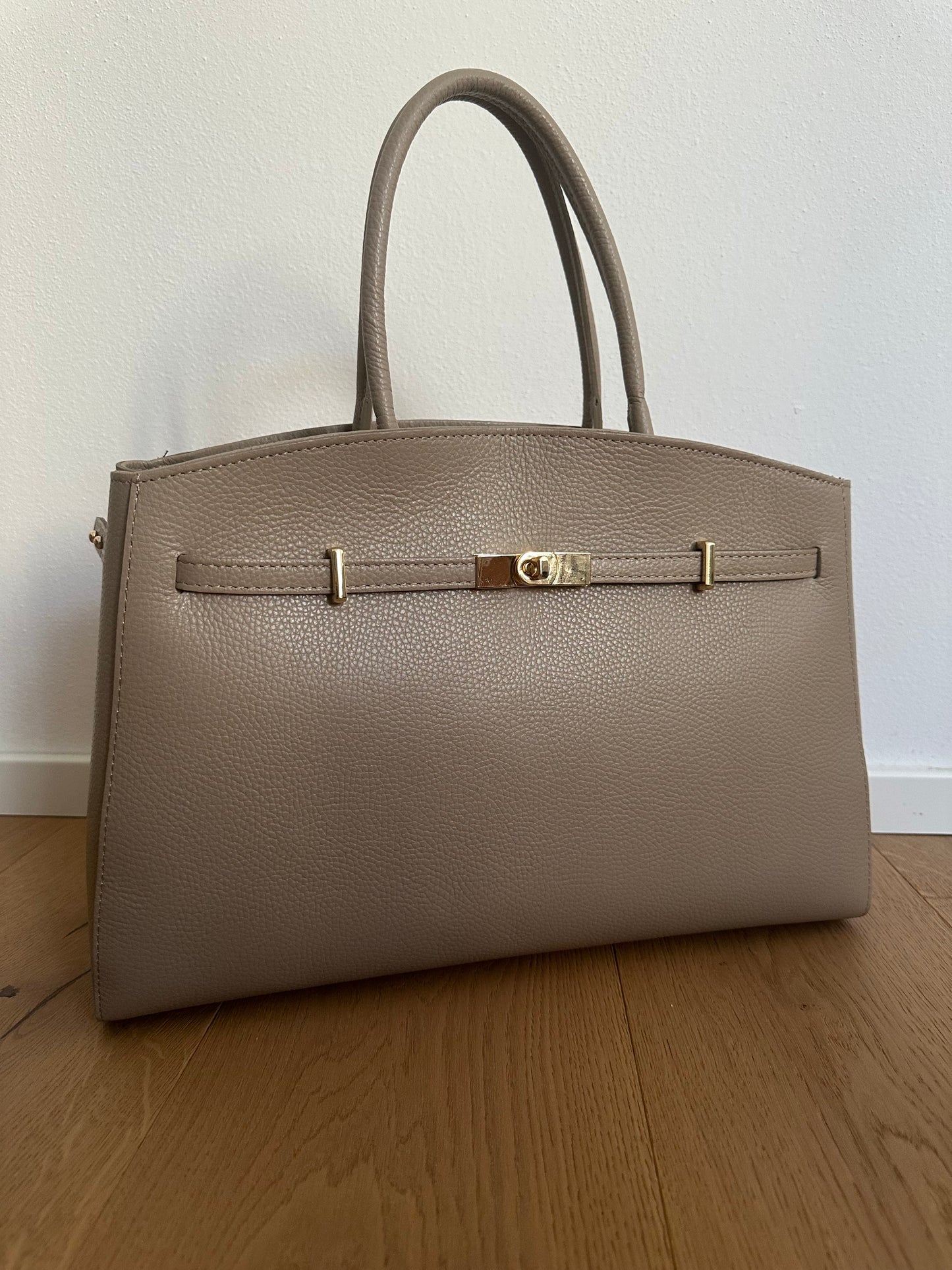 AMELIA BIG- Vera pelle