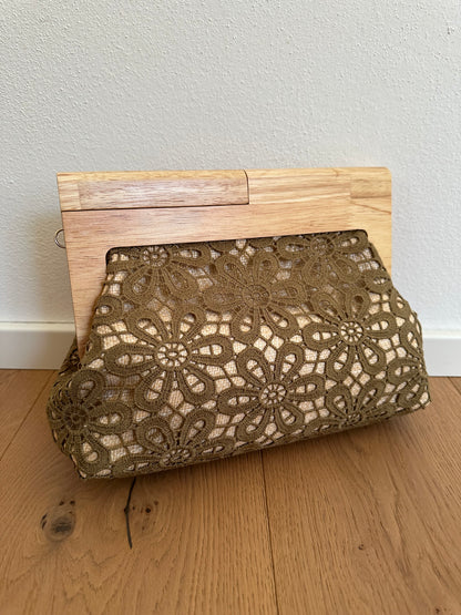 TINA clutch - rafia e legno