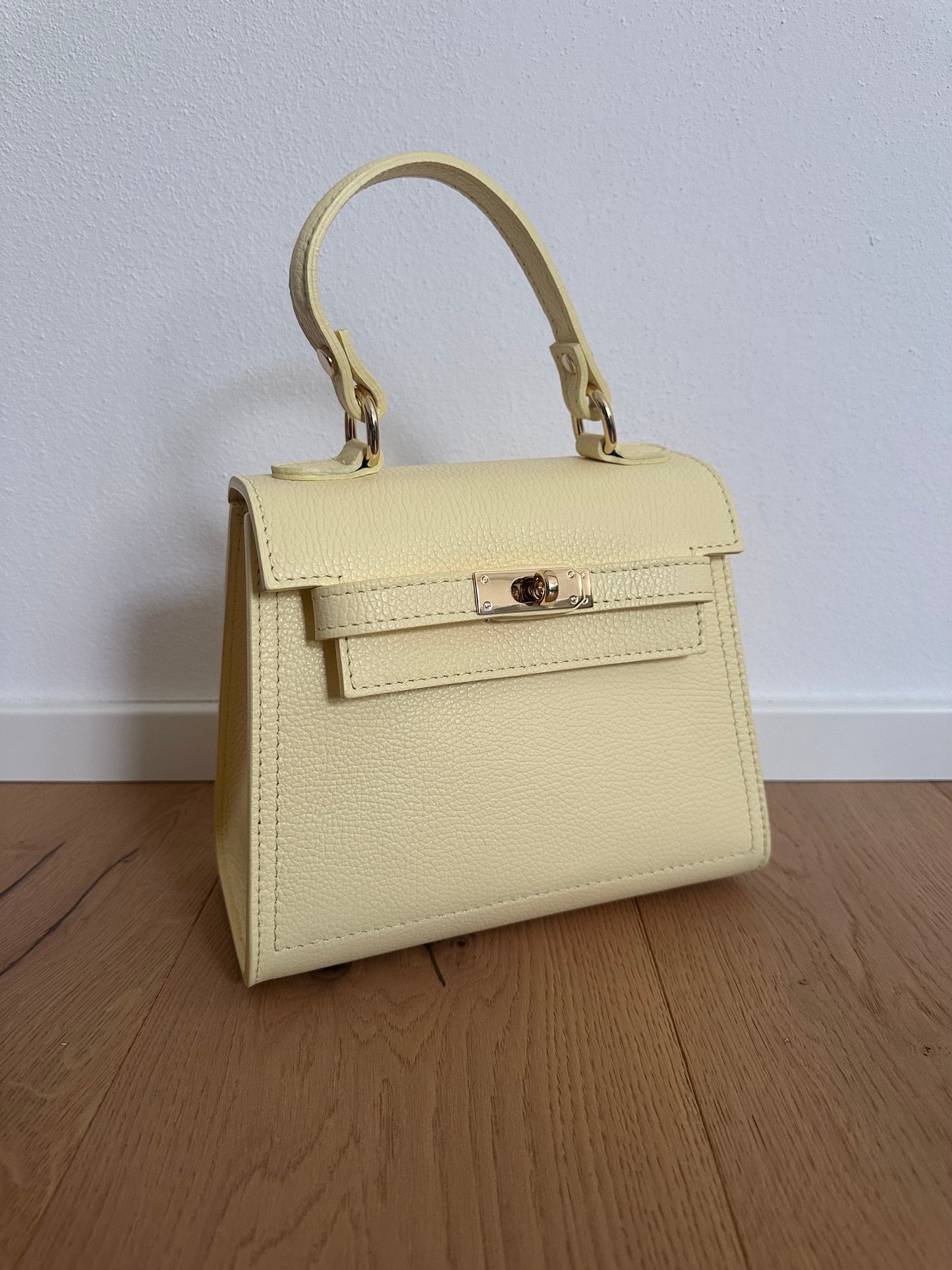 MEDIUM K- Genuine leather handbag