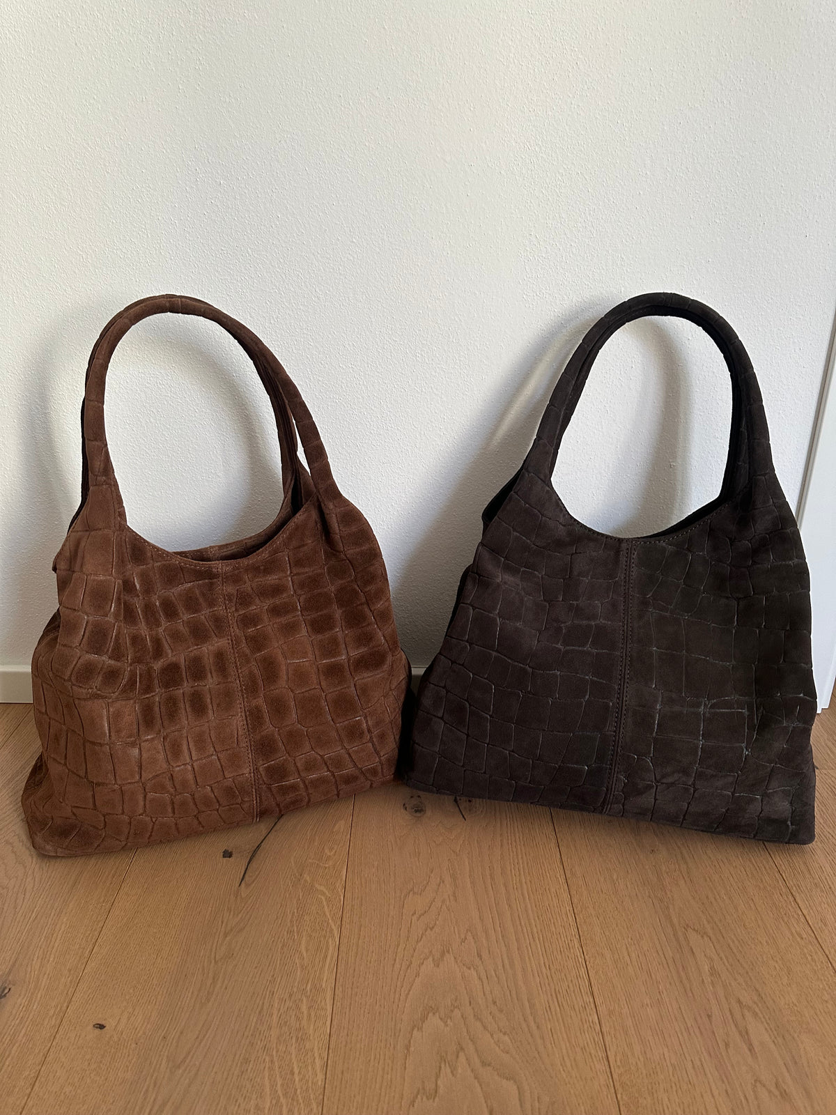 THEA - suede stampa coccodrillo