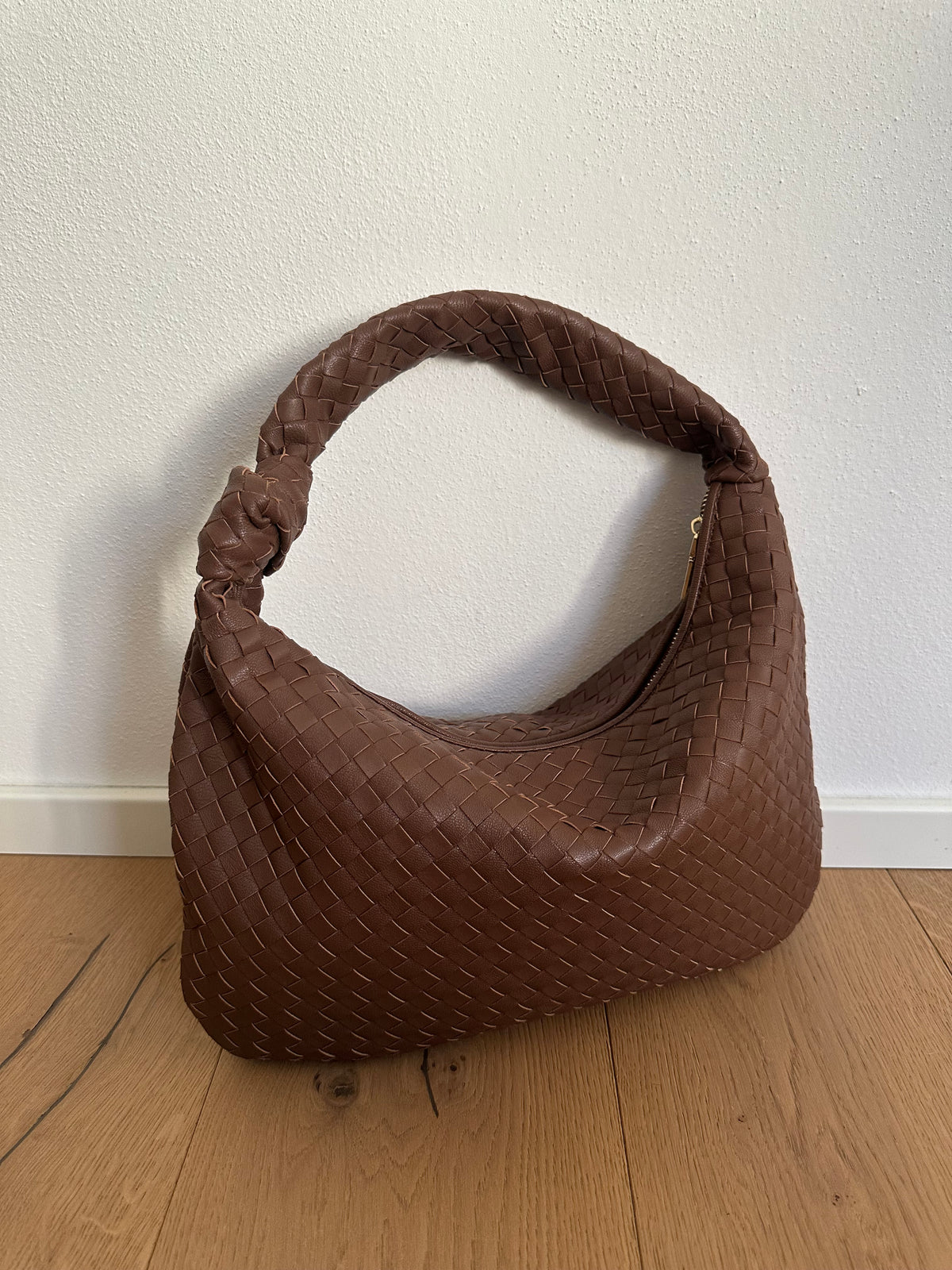 JOLIE - medium