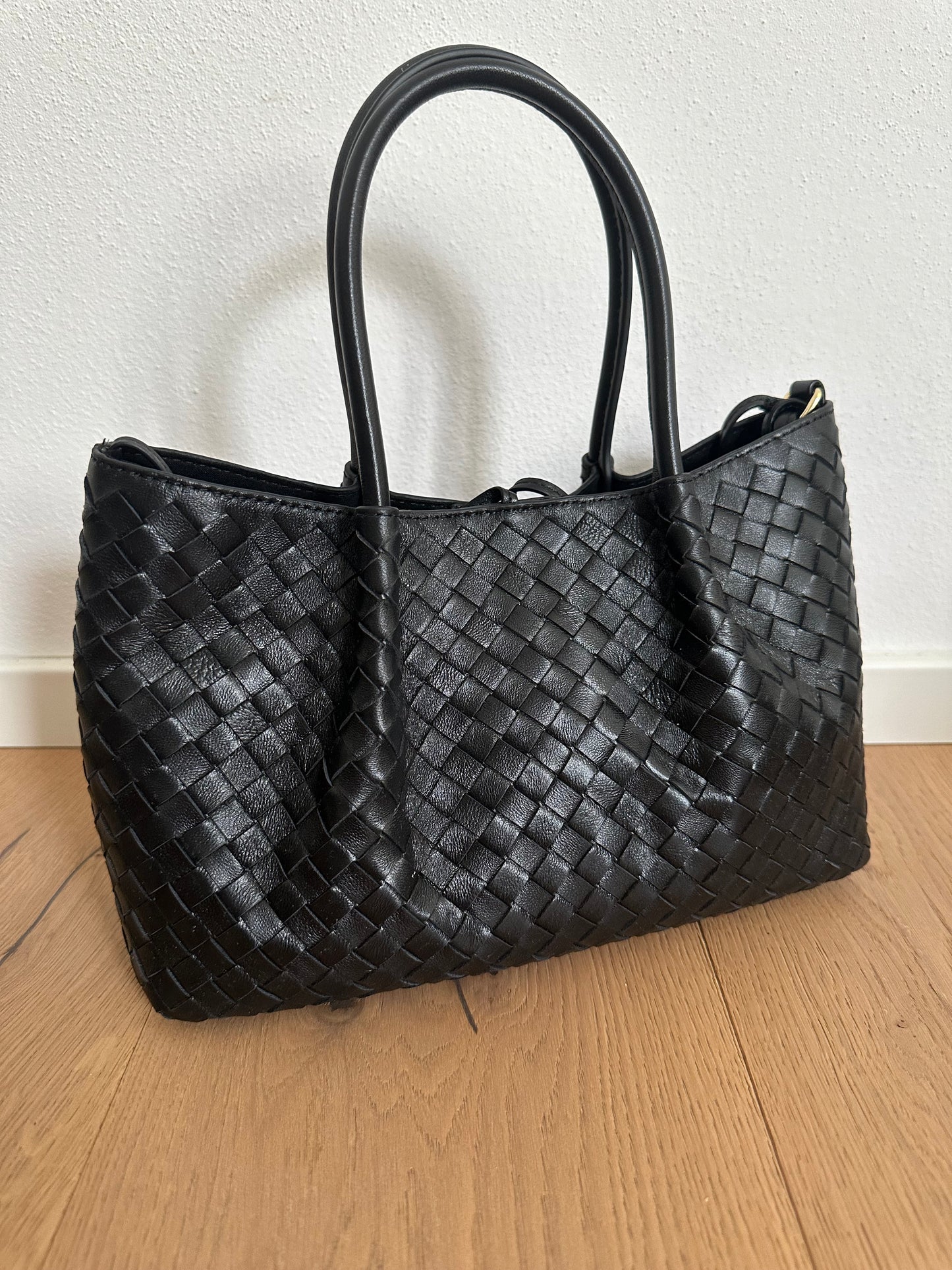 PETRA- woven bag