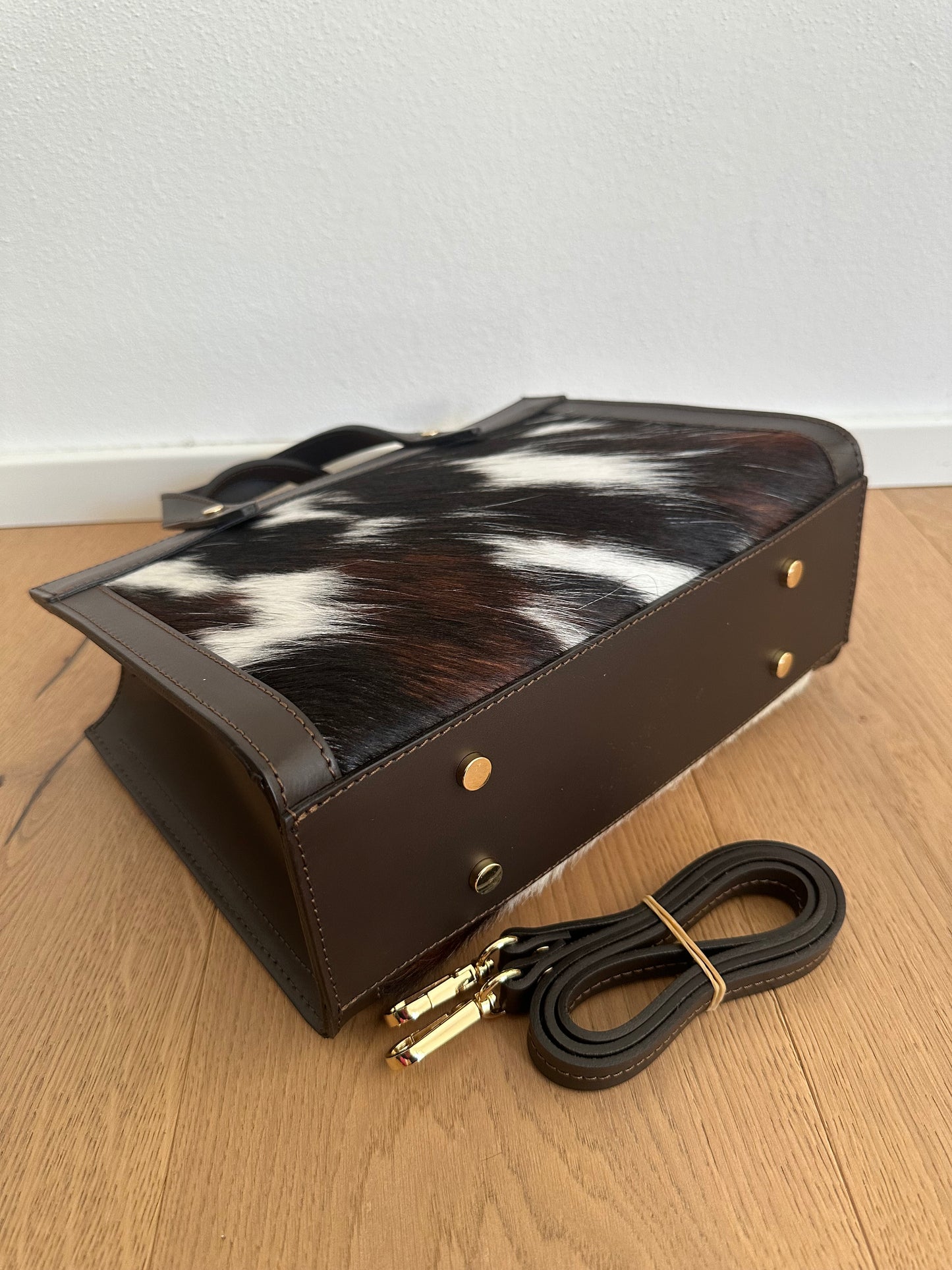 CELINE- “cavallino”