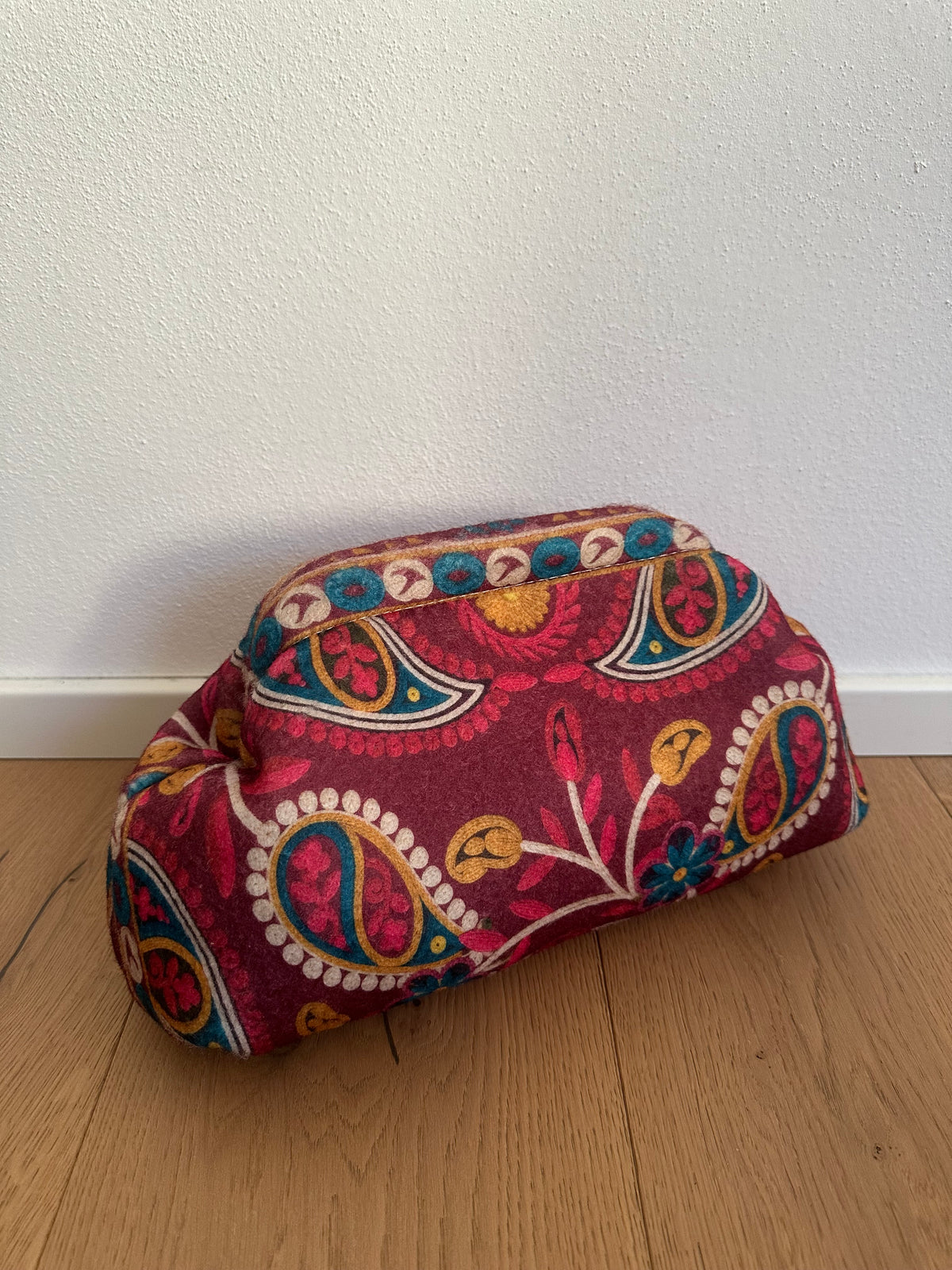 POCHETTE ETRA- tracolla a catena