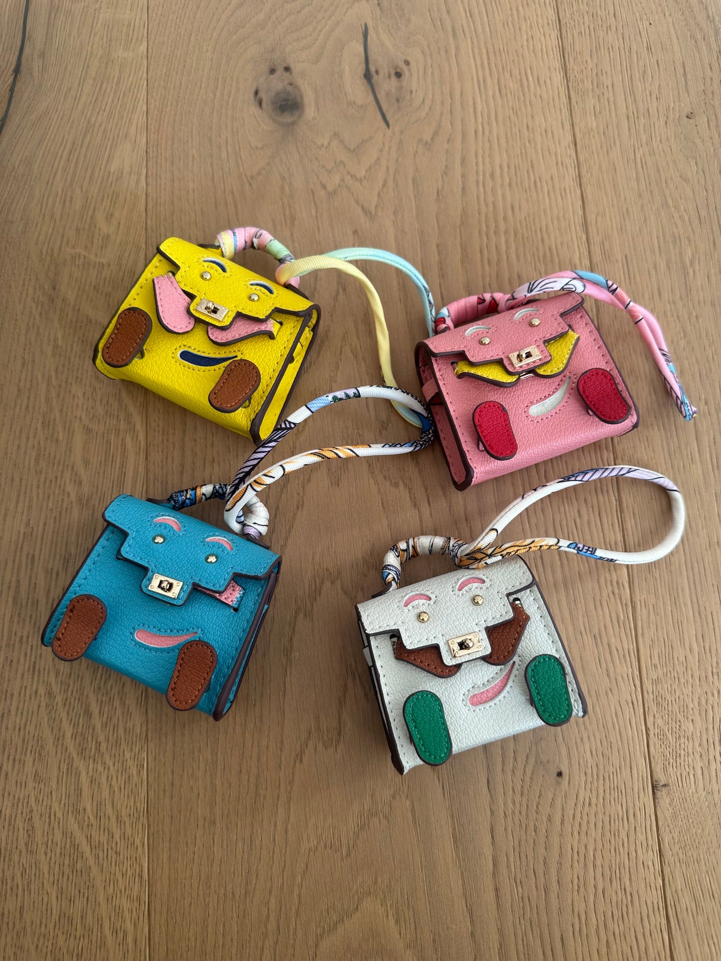BAG CHARMS- Kelly