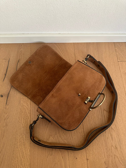COWY suede- crossbody