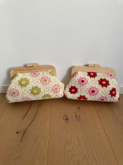 HANA clutch - rafia e ricamo