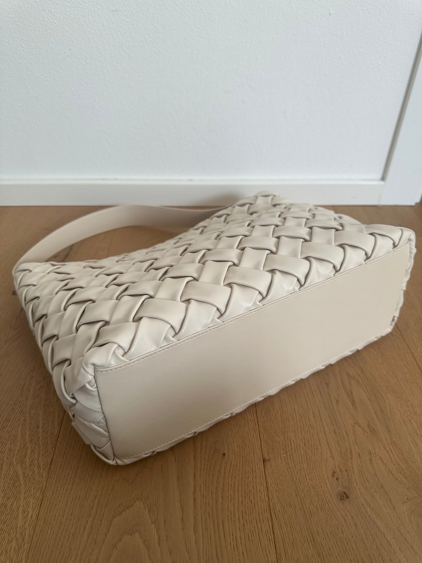 NAMI- borsa a spalla intrecciata