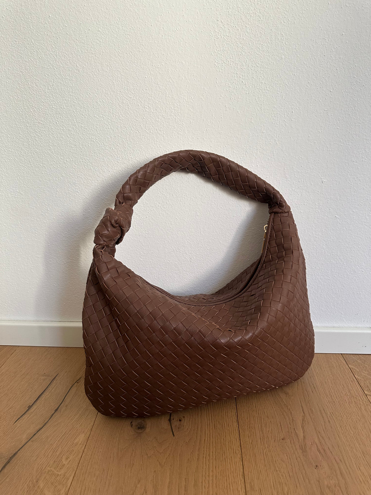 JOLIE - medium