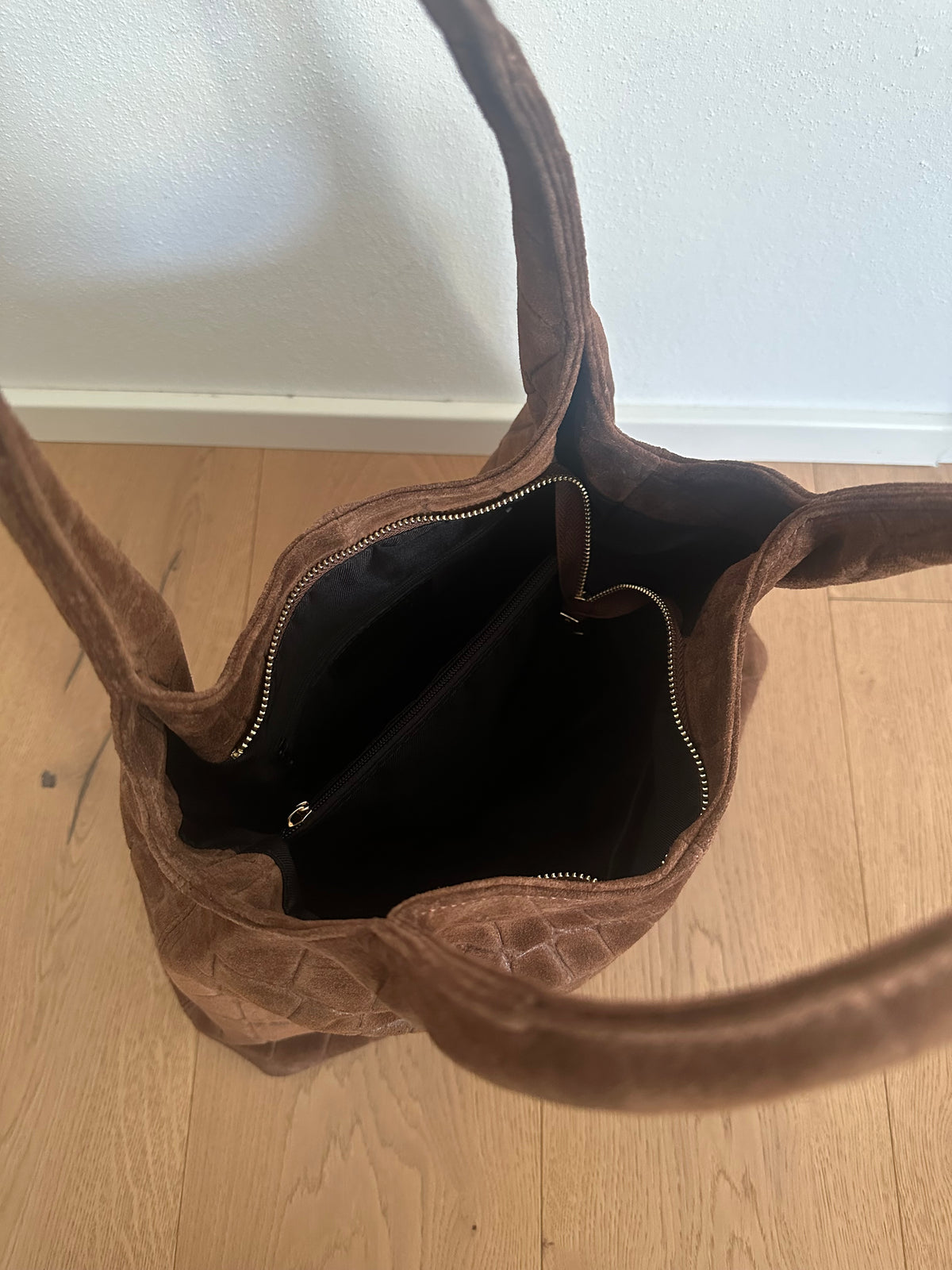 THEA - suede stampa coccodrillo
