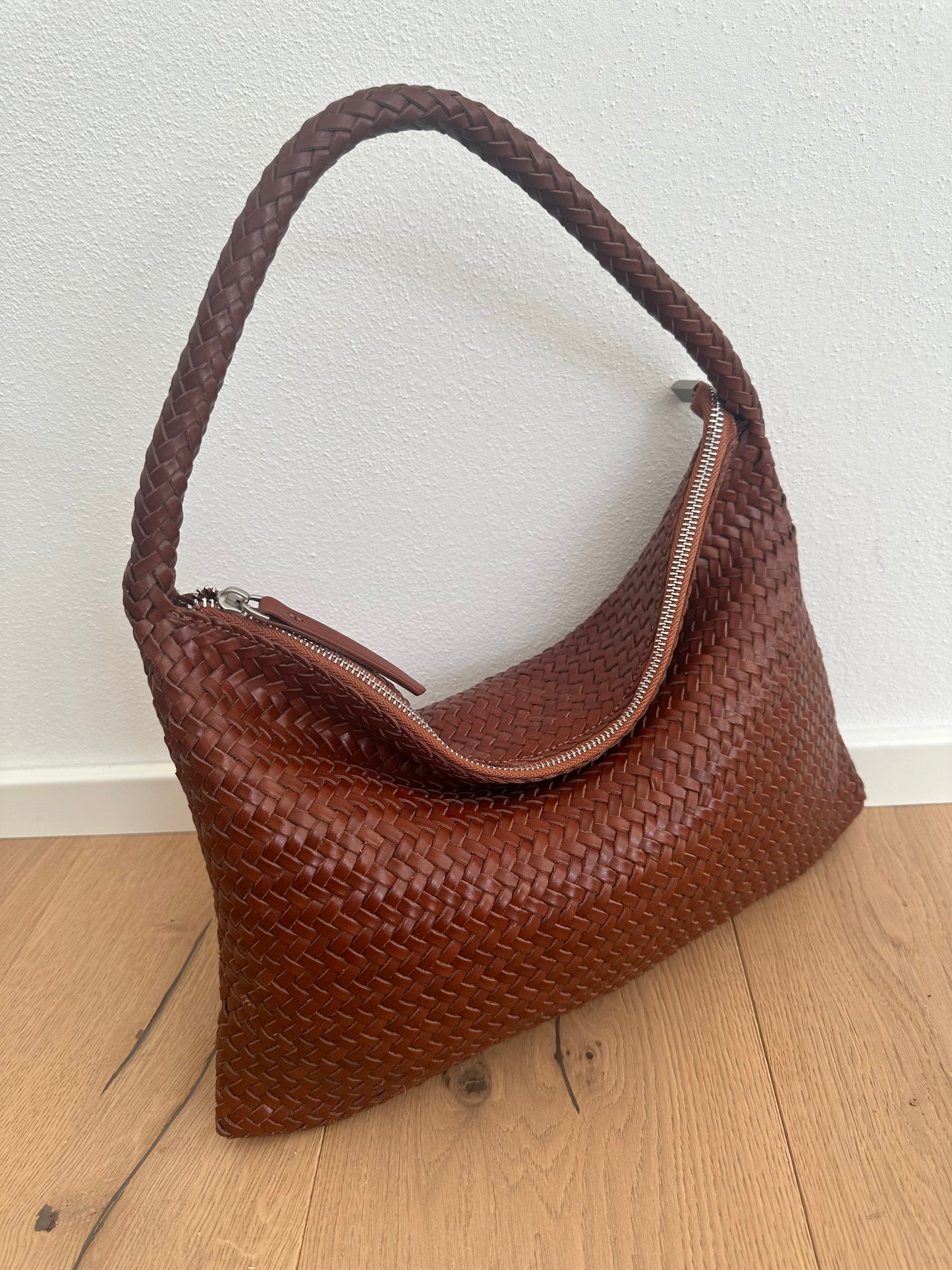 KAISA premium- woven hobo