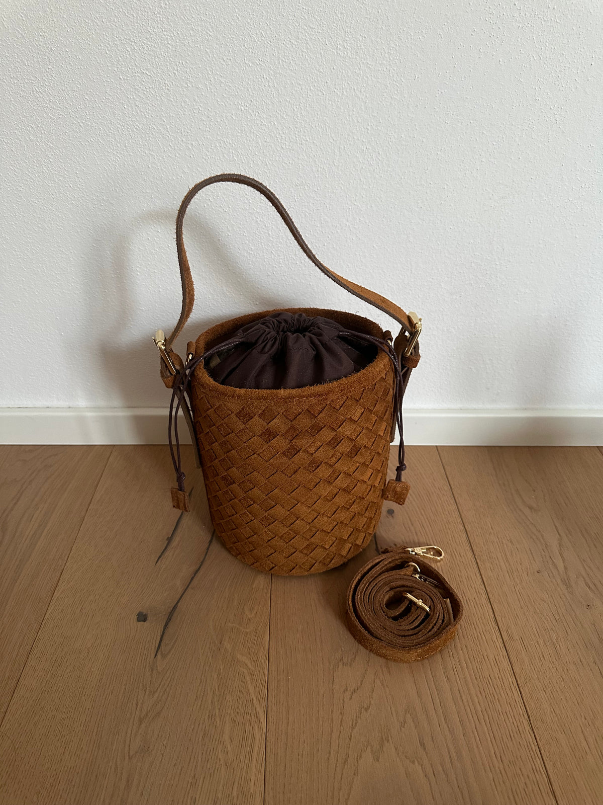 BARBARA- secchiello suede intrecciato