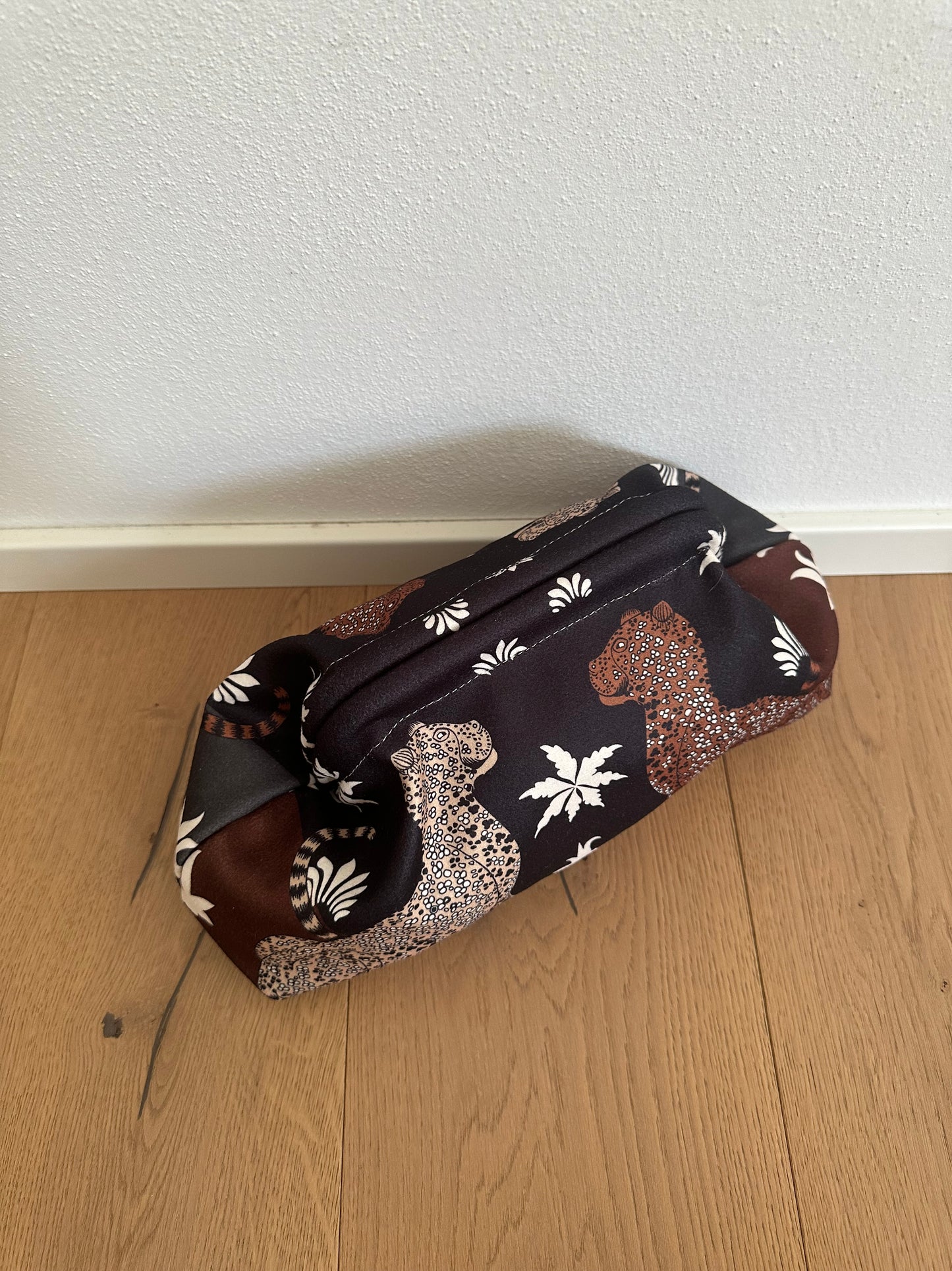 POCHETTE JUNGLE- tracolla a catena