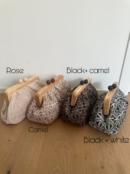 LILY maxi clutch