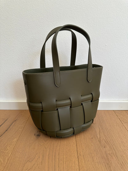 EVELINA- woven bucket