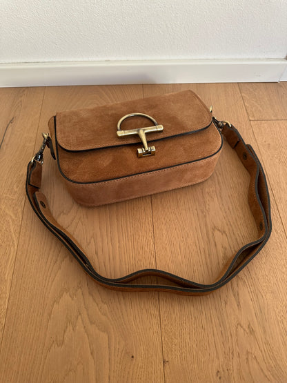 COWY suede- crossbody