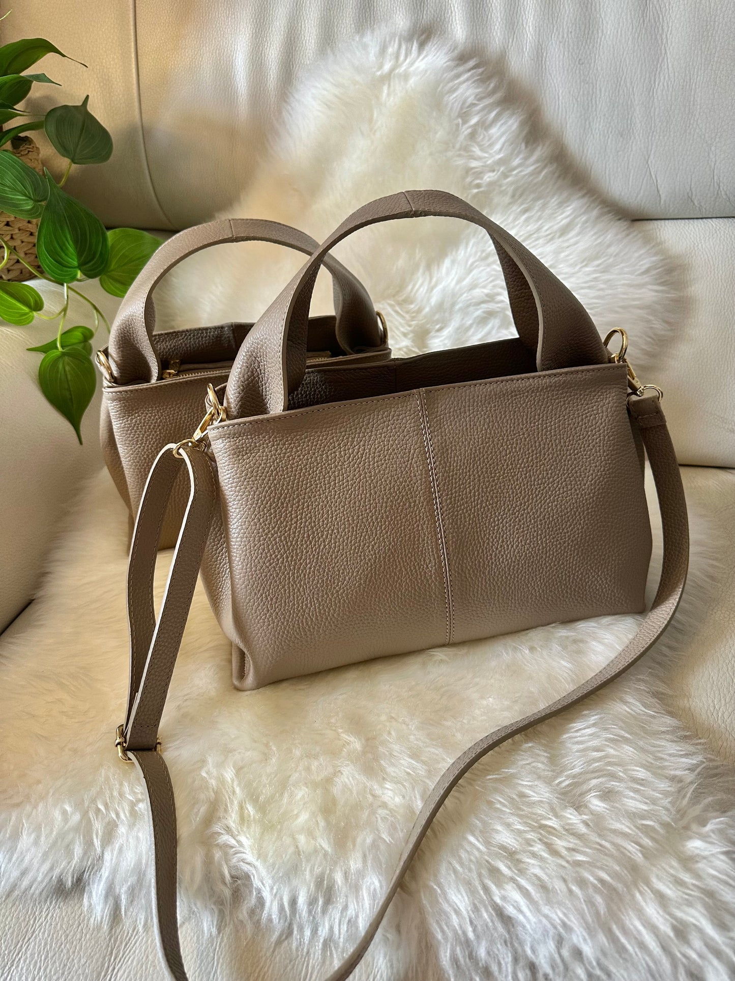 ZOE - Handbag with shoulder strap